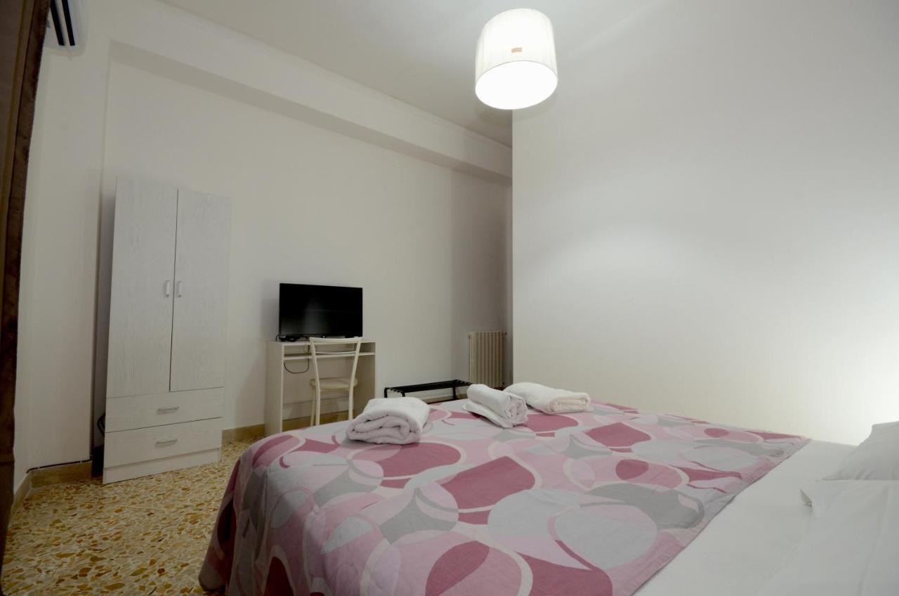 La Casa Del Moro - Al Politeama Bed & Breakfast ปาแลร์โม ภายนอก รูปภาพ