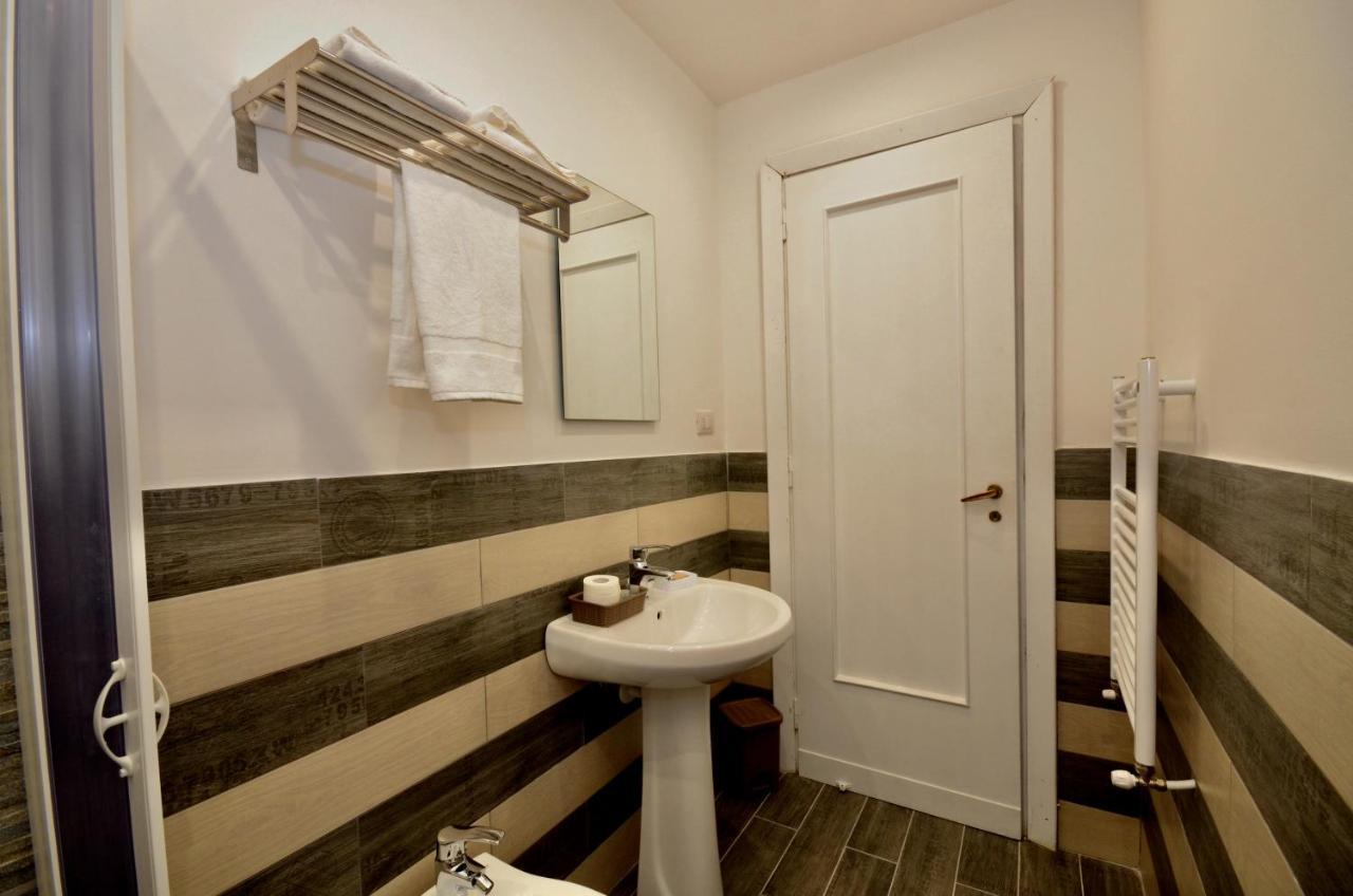 La Casa Del Moro - Al Politeama Bed & Breakfast ปาแลร์โม ภายนอก รูปภาพ