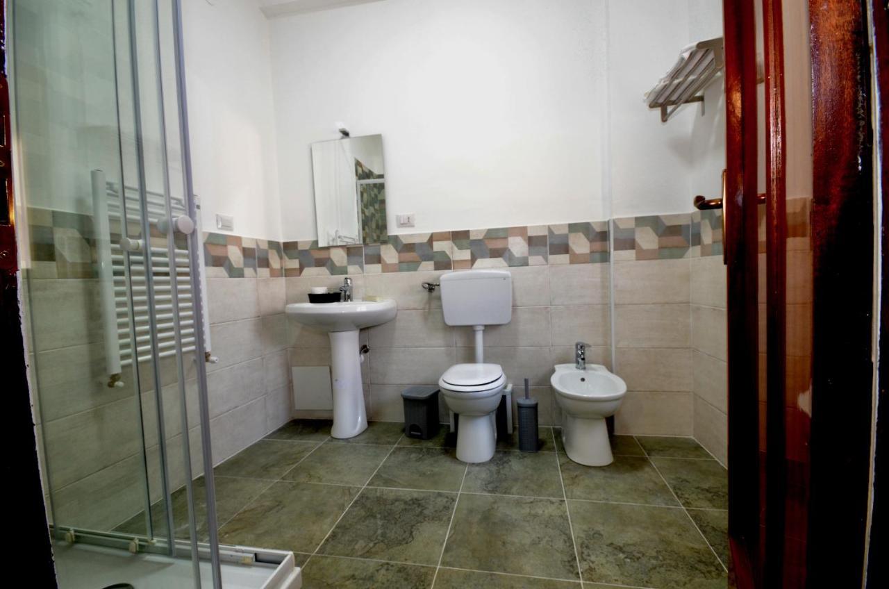La Casa Del Moro - Al Politeama Bed & Breakfast ปาแลร์โม ภายนอก รูปภาพ