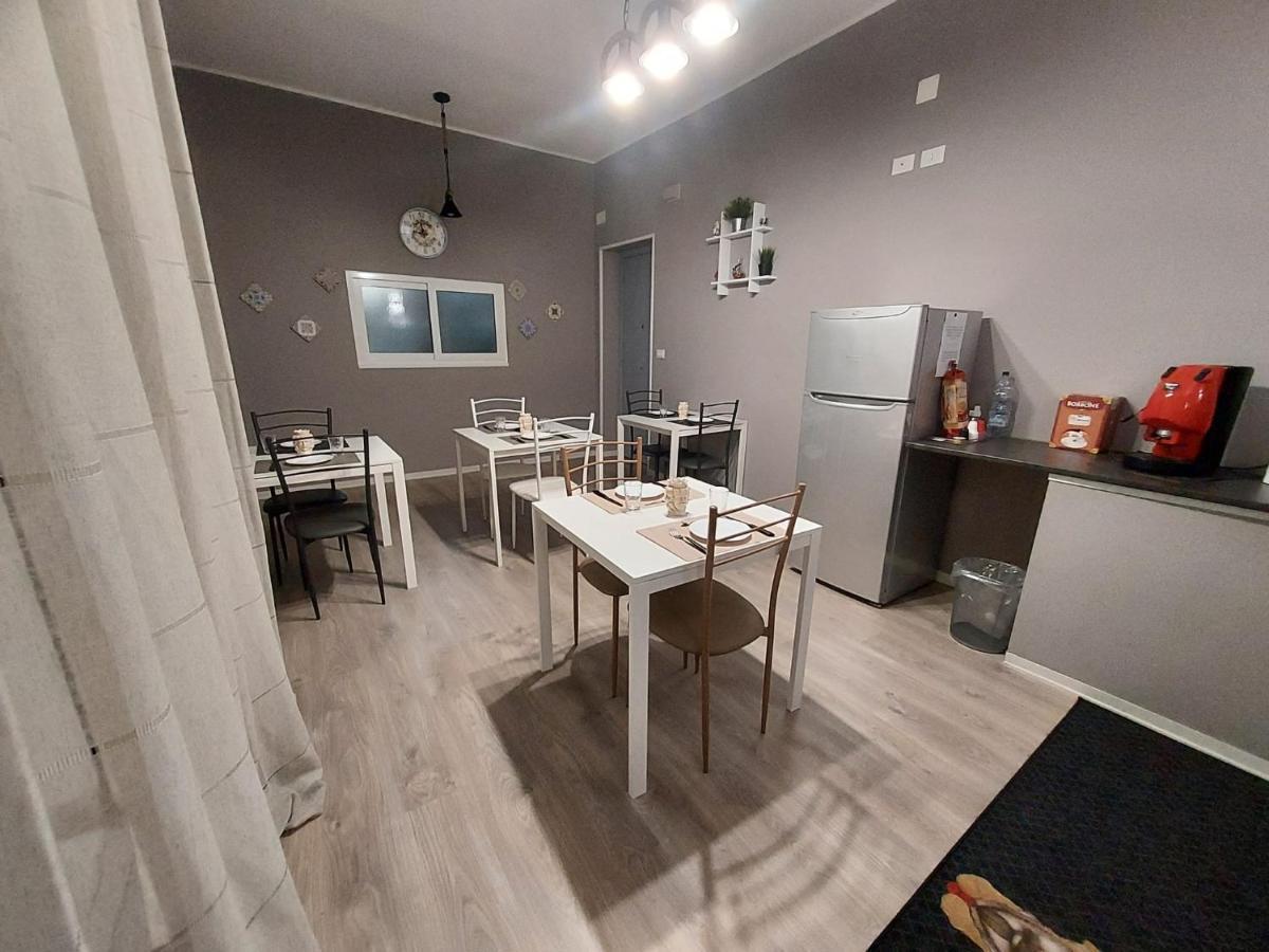 La Casa Del Moro - Al Politeama Bed & Breakfast ปาแลร์โม ภายนอก รูปภาพ