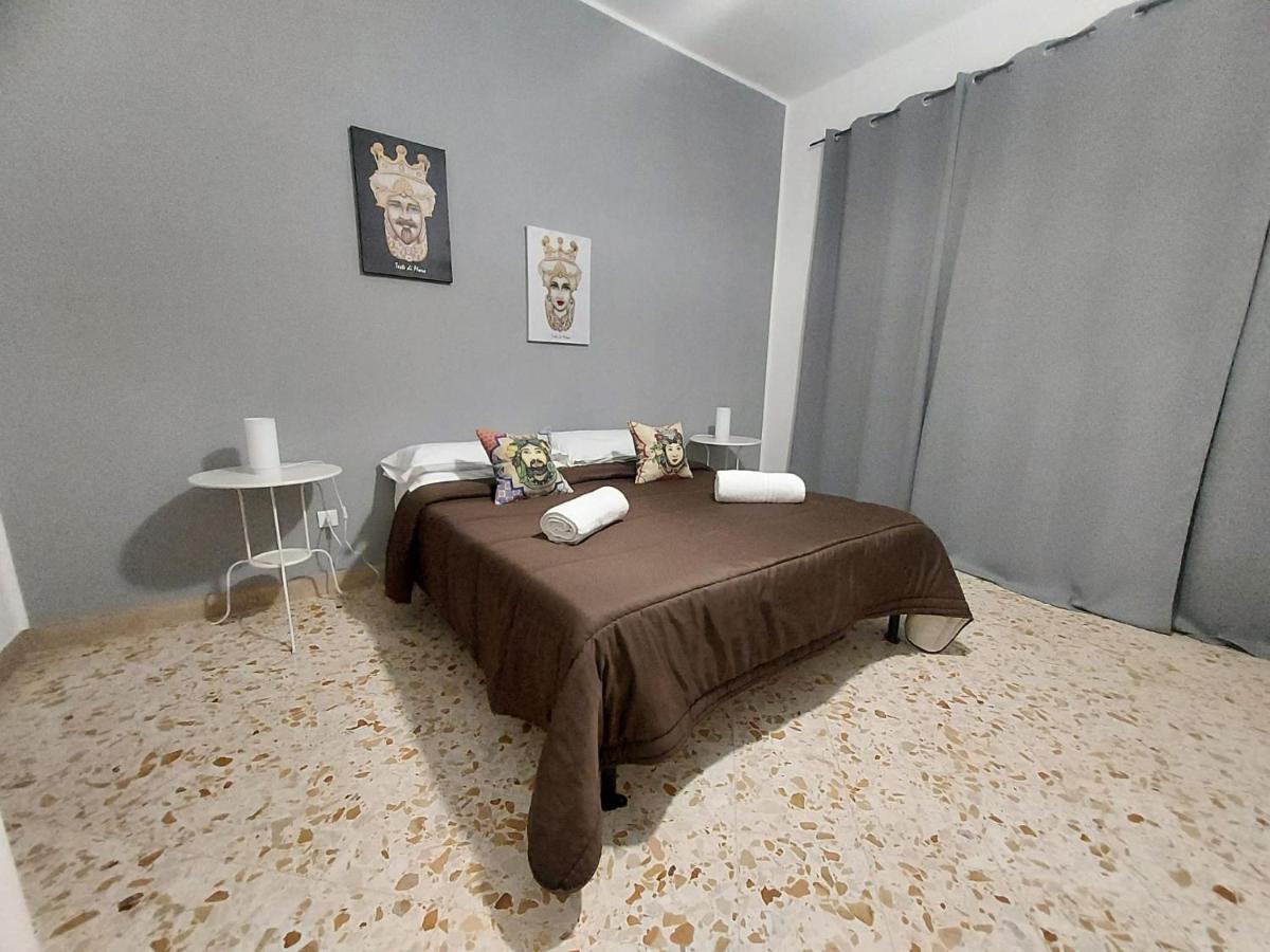 La Casa Del Moro - Al Politeama Bed & Breakfast ปาแลร์โม ภายนอก รูปภาพ